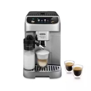 Machine à espresso automatique De'Longhi Magnifica Plus en acier inoxydable avec réservoir de lait et deux tasses d'expresso.